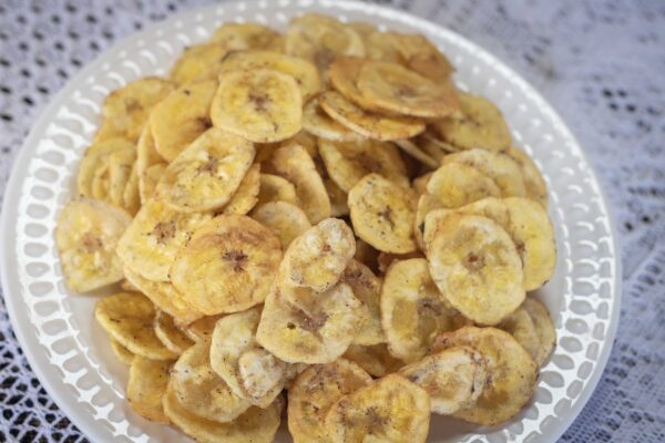 Chicharritas, plátano frito