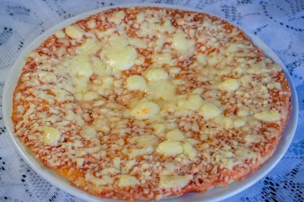 Pizza de queso criollo