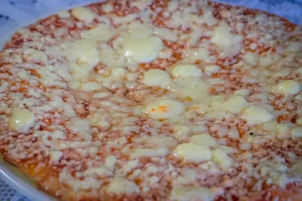 Pizza de queso criollo