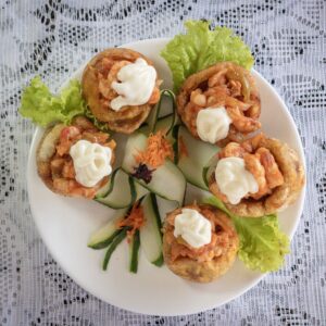 Tostón relleno con camarones